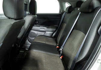 Подержанный автомобиль Mitsubishi ASX 2019 года (10 фото)