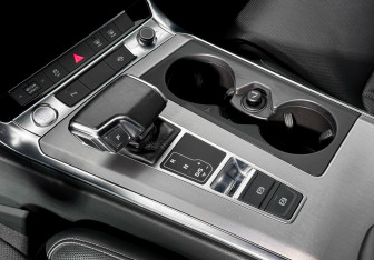 Подержанный автомобиль Audi A6 Sedan 2018 года (12 фото)