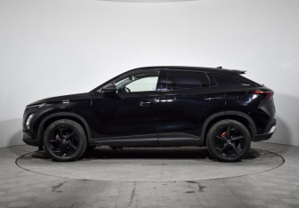 Подержанный автомобиль Omoda C5 2023 года (8 фото)