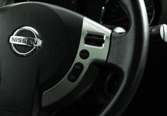 Подержанный автомобиль Nissan Qashqai 2012 года (22 фото)