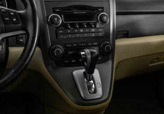 Подержанный автомобиль Honda CR-V 2008 года (12 фото)