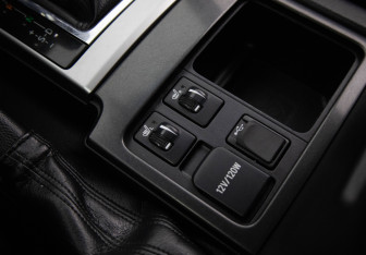 Подержанный автомобиль Toyota Land Cruiser Prado 2016 года (11 фото)