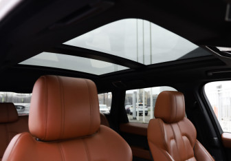 Подержанный автомобиль Land Rover Range Rover Sport 2013 года (30 фото)