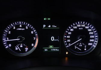 Подержанный автомобиль Hyundai Sonata 2018 года (12 фото)