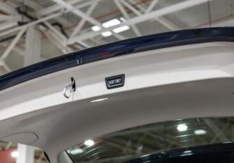 Подержанный автомобиль BMW X3 2020 года (28 фото)