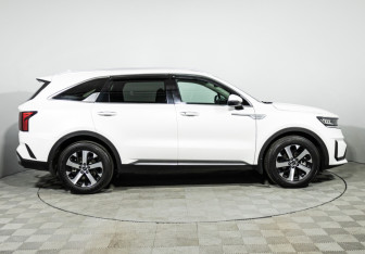 Подержанный автомобиль Kia Sorento 2020 года (4 фото)