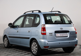Подержанный автомобиль Hyundai Matrix 2008 года (7 фото)