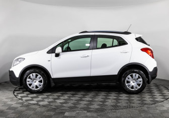 Подержанный автомобиль Opel Mokka 2014 года (8 фото)