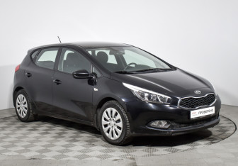 Подержанный автомобиль Kia Ceed Hatchback 2015 года (3 фото)