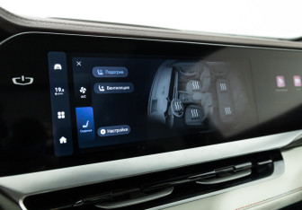 Подержанный автомобиль Geely Monjaro 2023 года (20 фото)