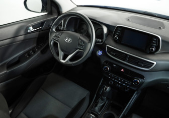Подержанный автомобиль Hyundai Tucson 2020 года (8 фото)