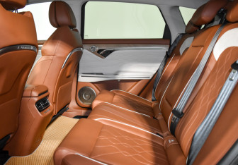 Подержанный автомобиль Voyah Free 2022 года (12 фото)