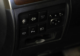 Подержанный автомобиль Toyota Land Cruiser Suv 2017 года (25 фото)