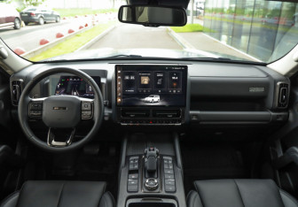 Подержанный автомобиль Haval H9 2024 года (11 фото)