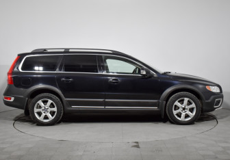 Подержанный автомобиль Volvo XC70 2008 года (4 фото)