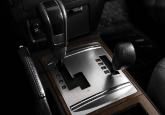 Подержанный автомобиль Mitsubishi Pajero 2007 года (16 фото)