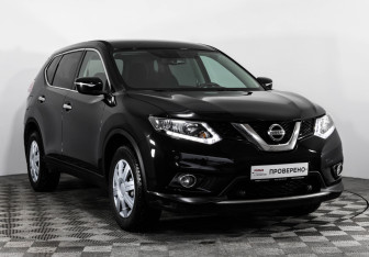 Подержанный автомобиль Nissan X-Trail 2017 года (3 фото)