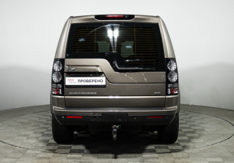 Подержанный автомобиль Land Rover Discovery 2014 года (6 фото)