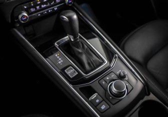 Подержанный автомобиль Mazda CX-5 2022 года (20 фото)