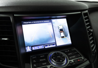 Подержанный автомобиль Infiniti FX 2013 года (17 фото)