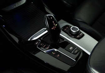 Подержанный автомобиль BMW X3 2018 года (17 фото)