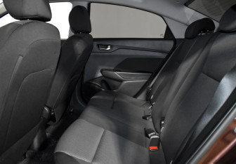 Подержанный автомобиль Hyundai Solaris Sedan 2021 года (11 фото)