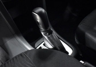 Подержанный автомобиль Suzuki Swift Hatchback 2011 года (11 фото)