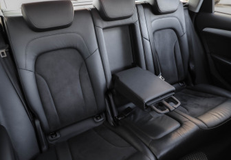 Подержанный автомобиль Audi Q5 2015 года (30 фото)