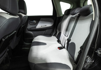 Подержанный автомобиль Nissan Note 2008 года (10 фото)