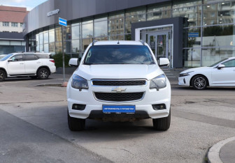 Подержанный автомобиль Chevrolet TrailBlazer 2012 года (2 фото)