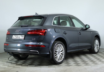 Подержанный автомобиль Audi Q5 2017 года (5 фото)