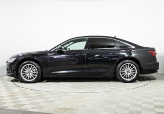 Подержанный автомобиль Audi A6 Sedan 2021 года (8 фото)