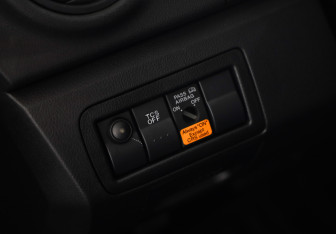 Подержанный автомобиль Mazda CX-7 2007 года (19 фото)