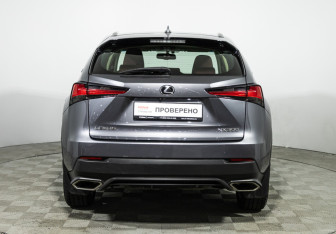 Подержанный автомобиль Lexus NX 2019 года (6 фото)