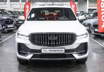 Подержанный автомобиль Geely Monjaro 2023 года (3 фото)