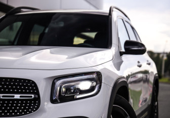 Подержанный автомобиль Mercedes-Benz GLB 2020 года (2 фото)