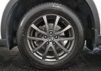 Подержанный автомобиль Mazda CX-5 2014 года (9 фото)
