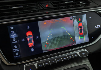 Подержанный автомобиль Geely Atlas Pro 2023 года (15 фото)