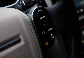 Подержанный автомобиль Land Rover Range Rover 2020 года (13 фото)