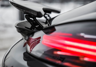 Подержанный автомобиль Porsche Cayman 2017 года (12 фото)