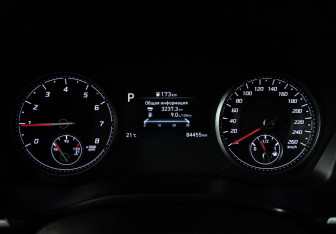 Подержанный автомобиль Hyundai Santa Fe 2021 года (12 фото)