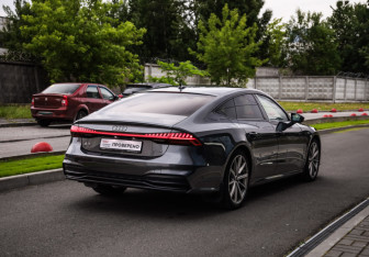 Подержанный автомобиль Audi A7 2020 года (6 фото)