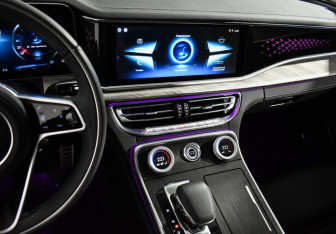 Подержанный автомобиль Hongqi H9 2023 года (20 фото)