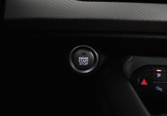 Подержанный автомобиль Haval F7 2024 года (16 фото)