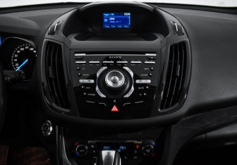 Подержанный автомобиль Ford Kuga 2013 года (13 фото)