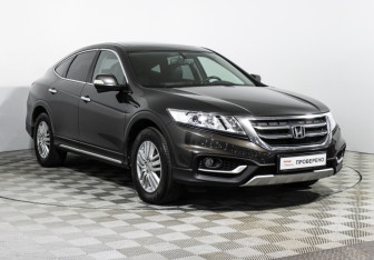 Подержанный автомобиль Honda Crosstour 2014 года (3 фото)
