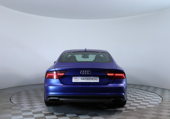 Подержанный автомобиль Audi A7 2016 года (6 фото)