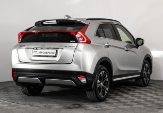 Подержанный автомобиль Mitsubishi Eclipse Cross 2018 года (6 фото)