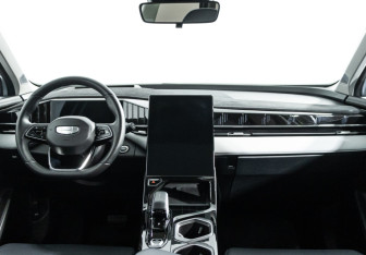 Подержанный автомобиль Geely Atlas 2024 года (13 фото)