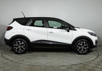Подержанный автомобиль Renault Kaptur 2021 года (4 фото)